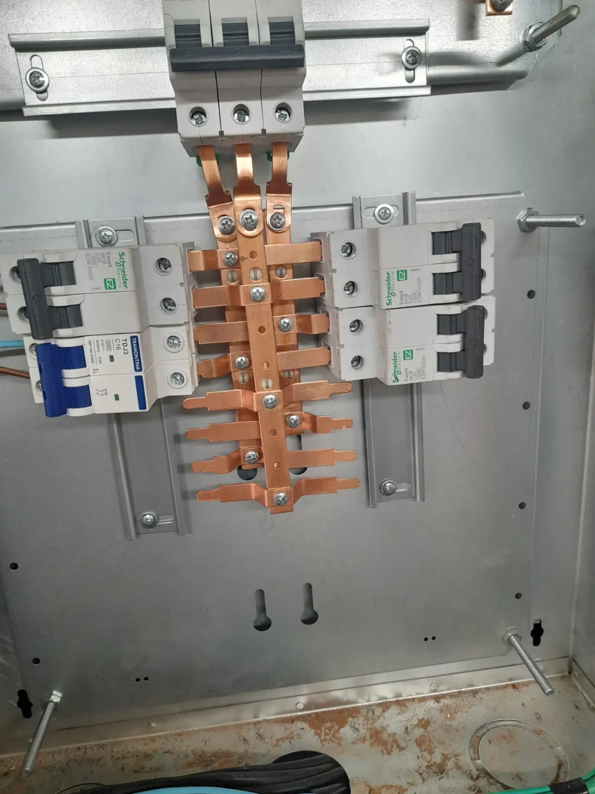 Quadro elétrico instalado